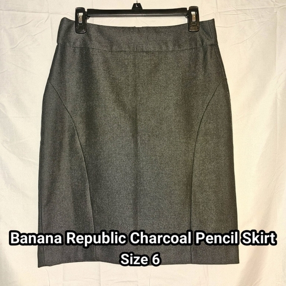 Banana Republic Dresses & Skirts - Banana Republic Charcoal Pencil Skirt SZ 6